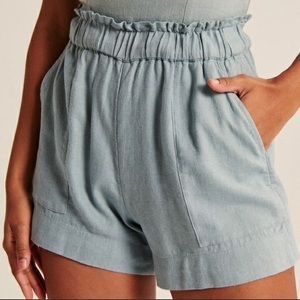 Linen blend pull-on short
